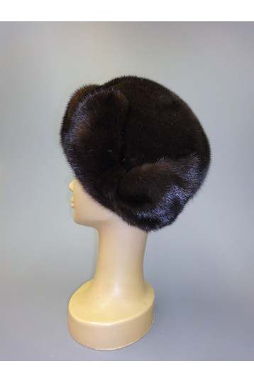 Шляпка с декором из меха норки цвета махагон